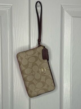 Coach Double Zip Wristlet